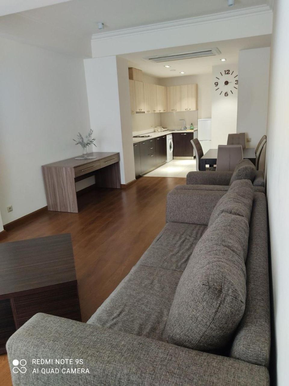 California Boutique Hotel Erevan Esterno foto