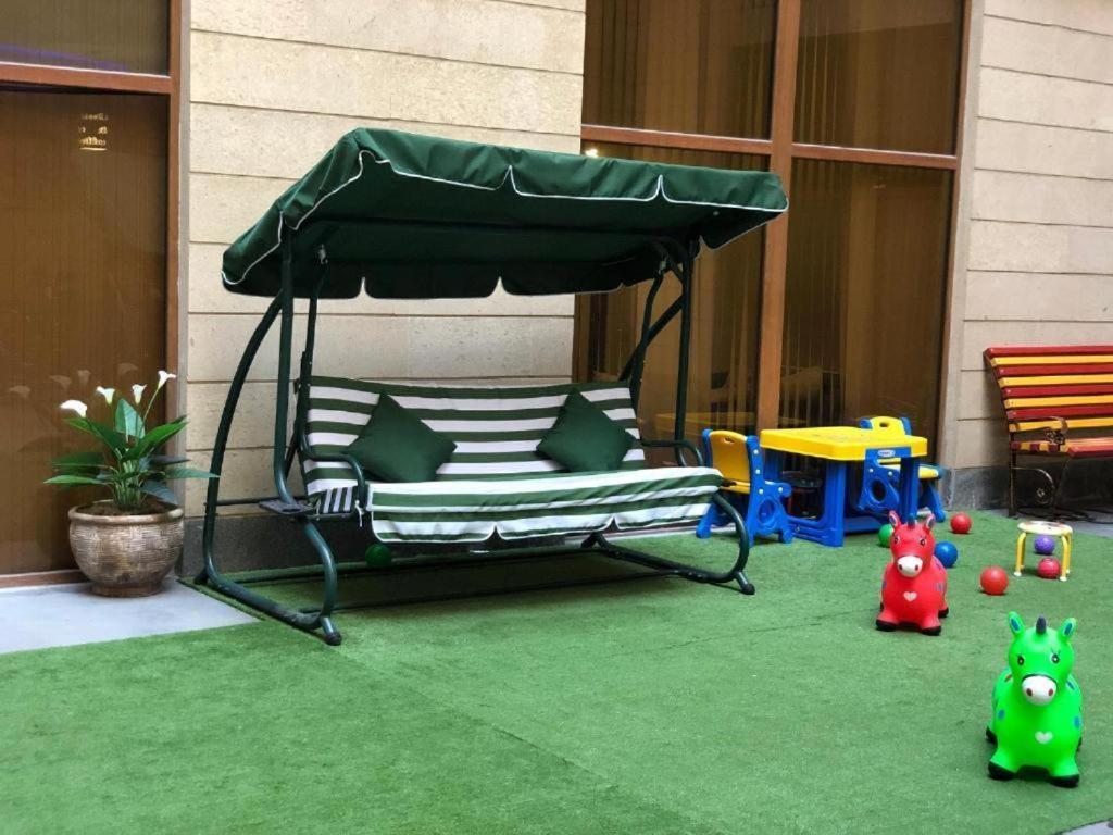 California Boutique Hotel Erevan Esterno foto